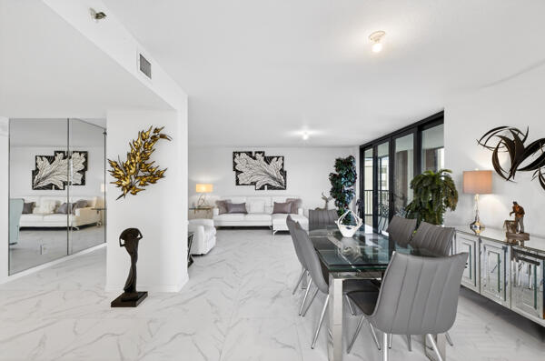 19800 Sandpointe Bay #708 Tequesta, FL 33469