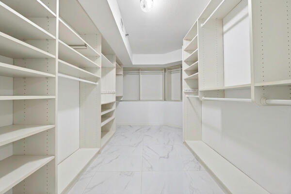 19800 Sandpointe Bay #708 Tequesta, FL 33469