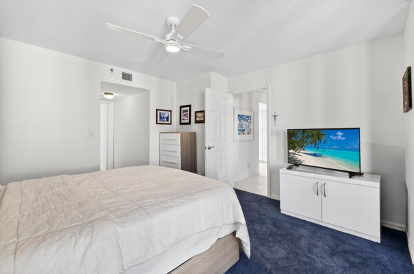 19800 Sandpointe Bay #708 Tequesta, FL 33469