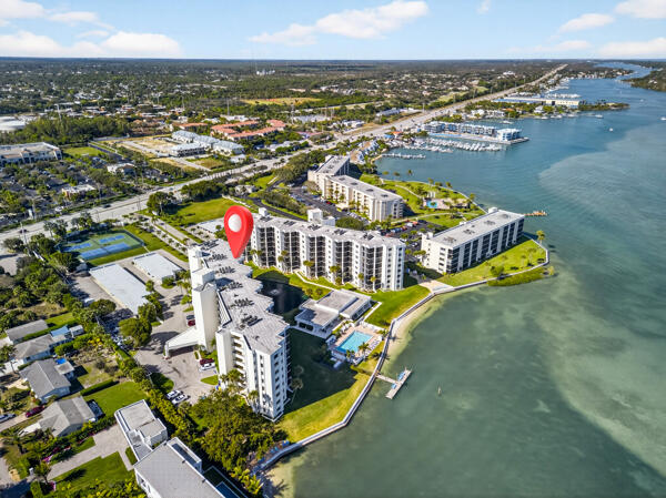 19800 Sandpointe Bay #708 Tequesta, FL 33469