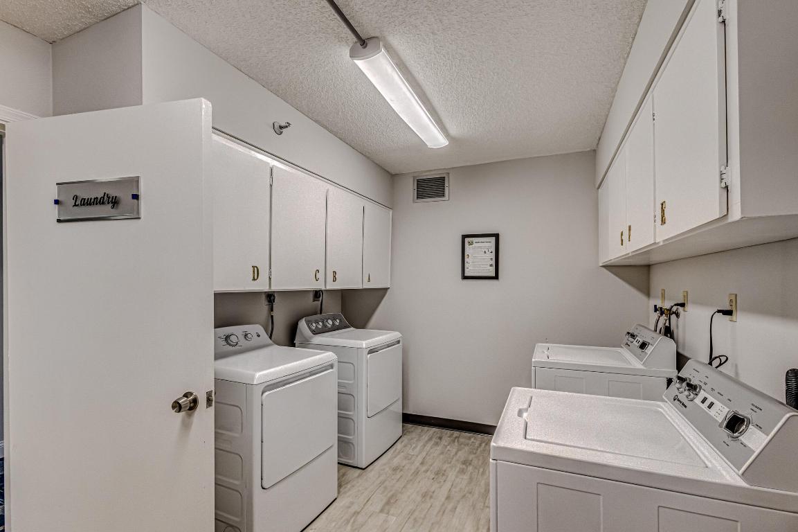 5380 N Ocean #3f Riviera Beach, FL 33404