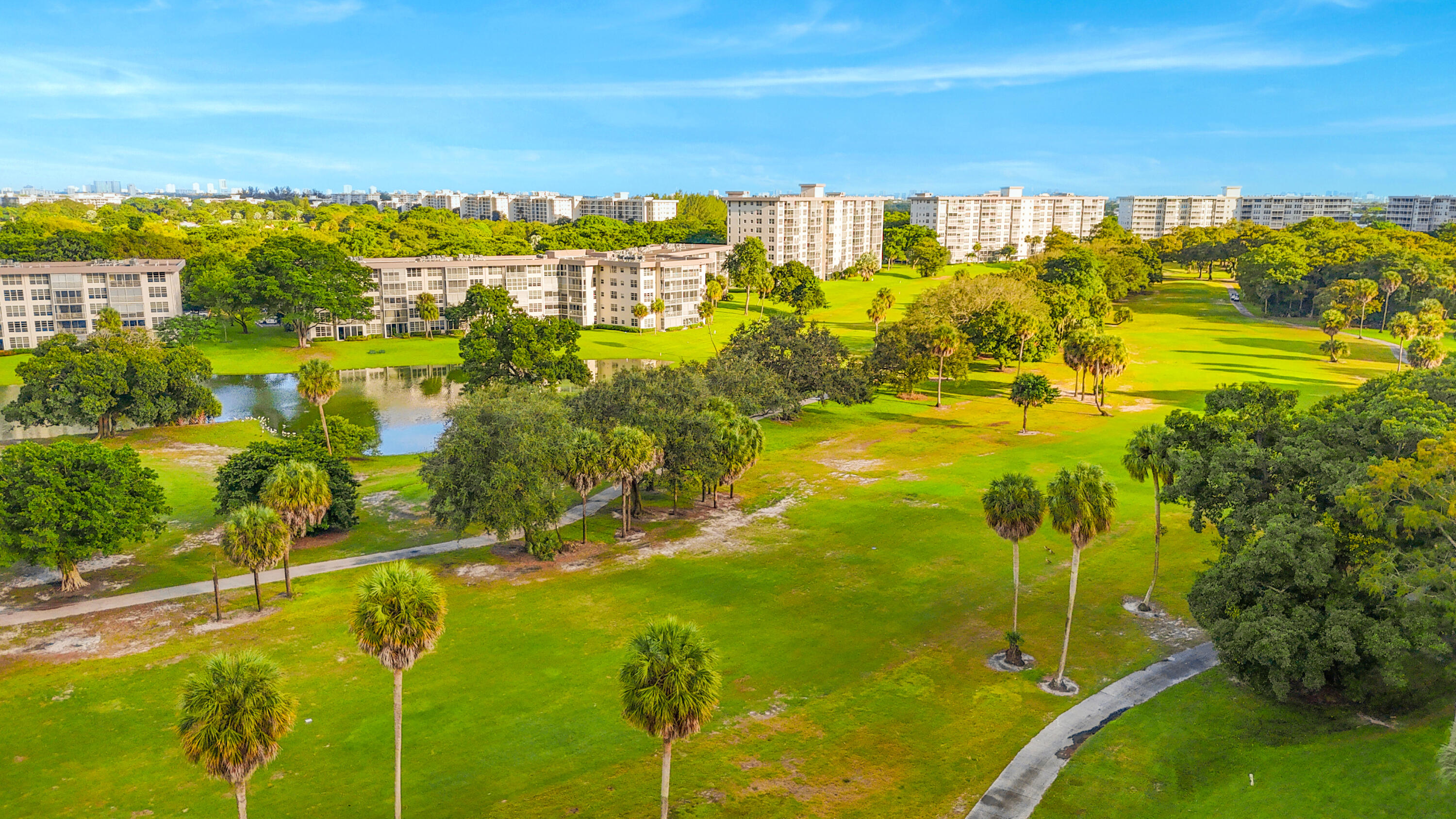 3900 Oaks Clubhouse #503