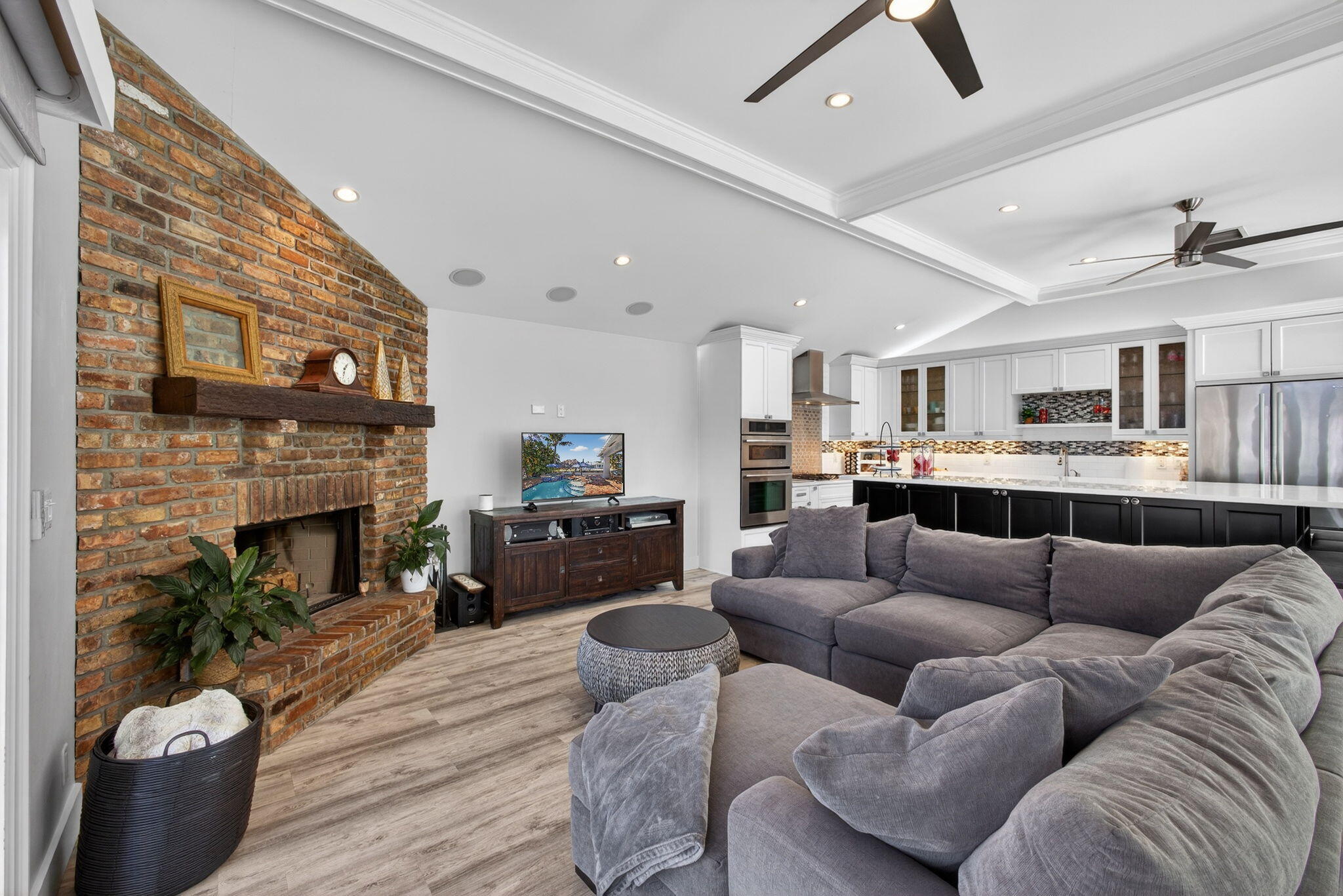 908 Penn Jupiter, FL 33458