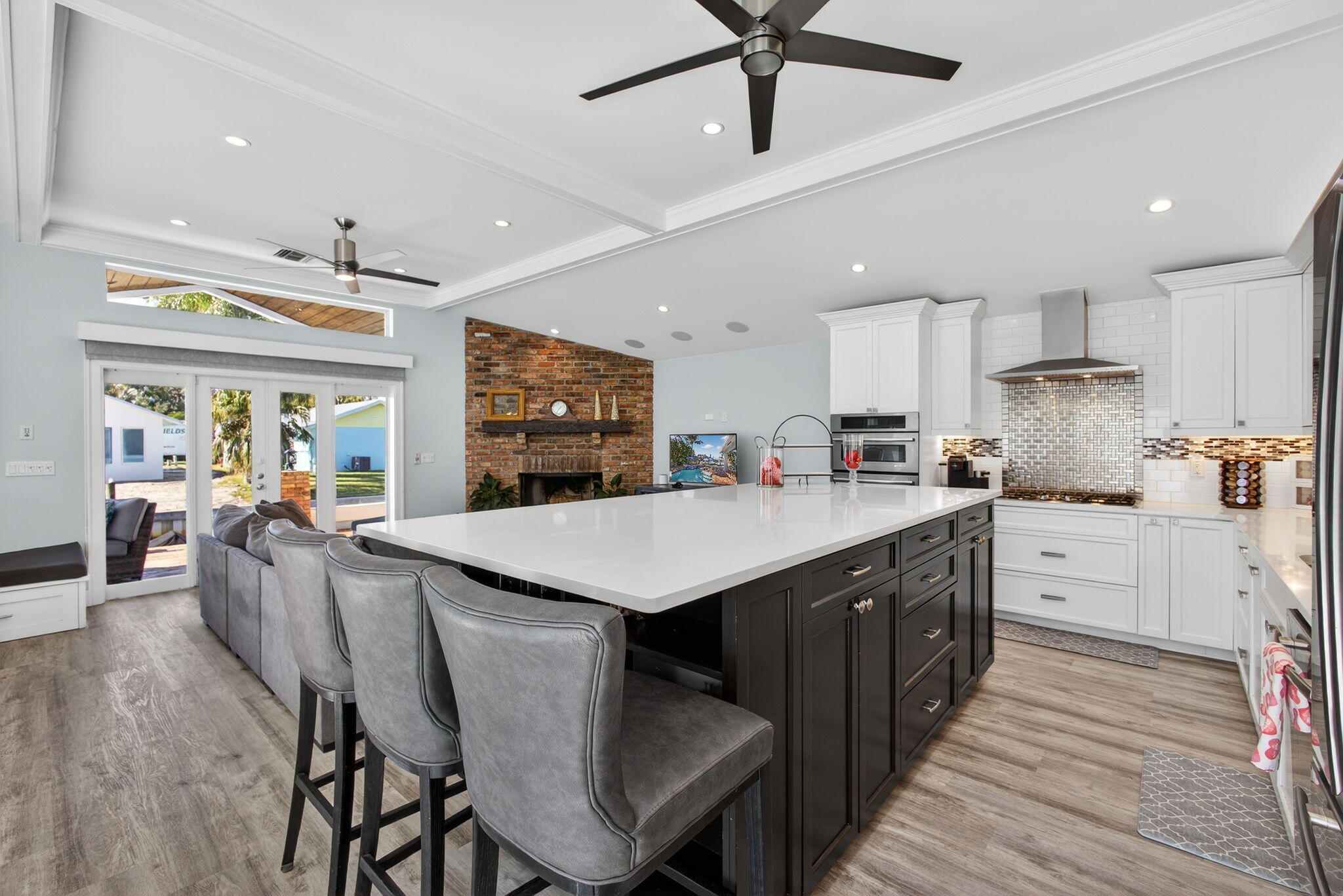 908 Penn Jupiter, FL 33458