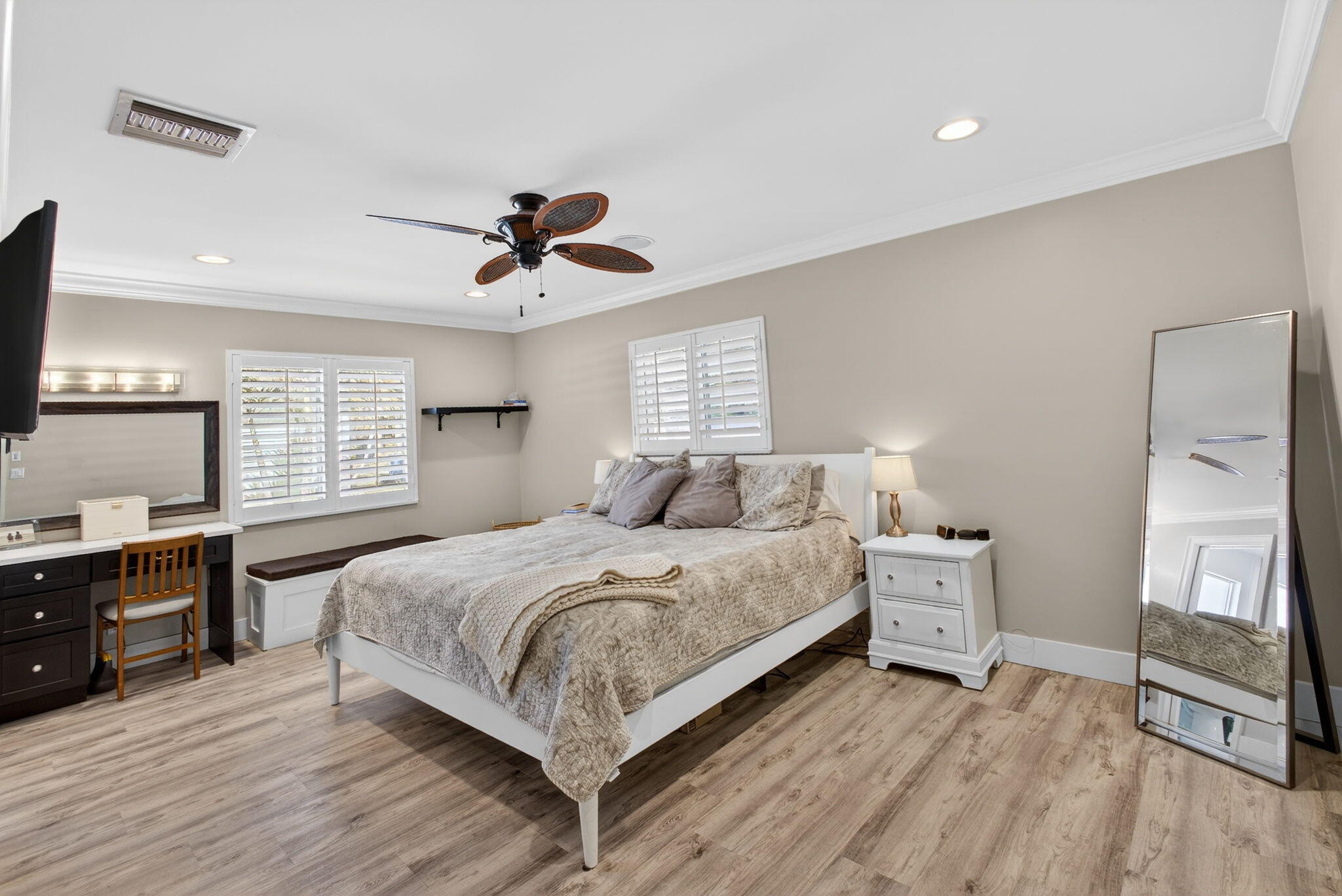 908 Penn Jupiter, FL 33458