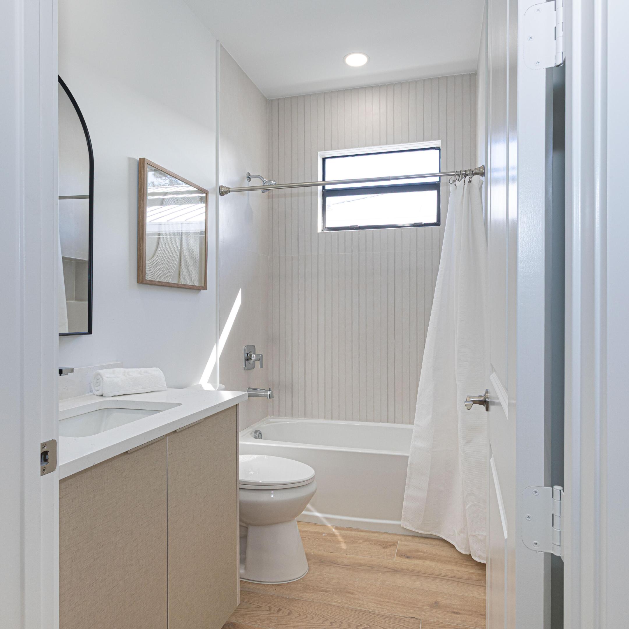 314 4th St Jupiter, FL 33458