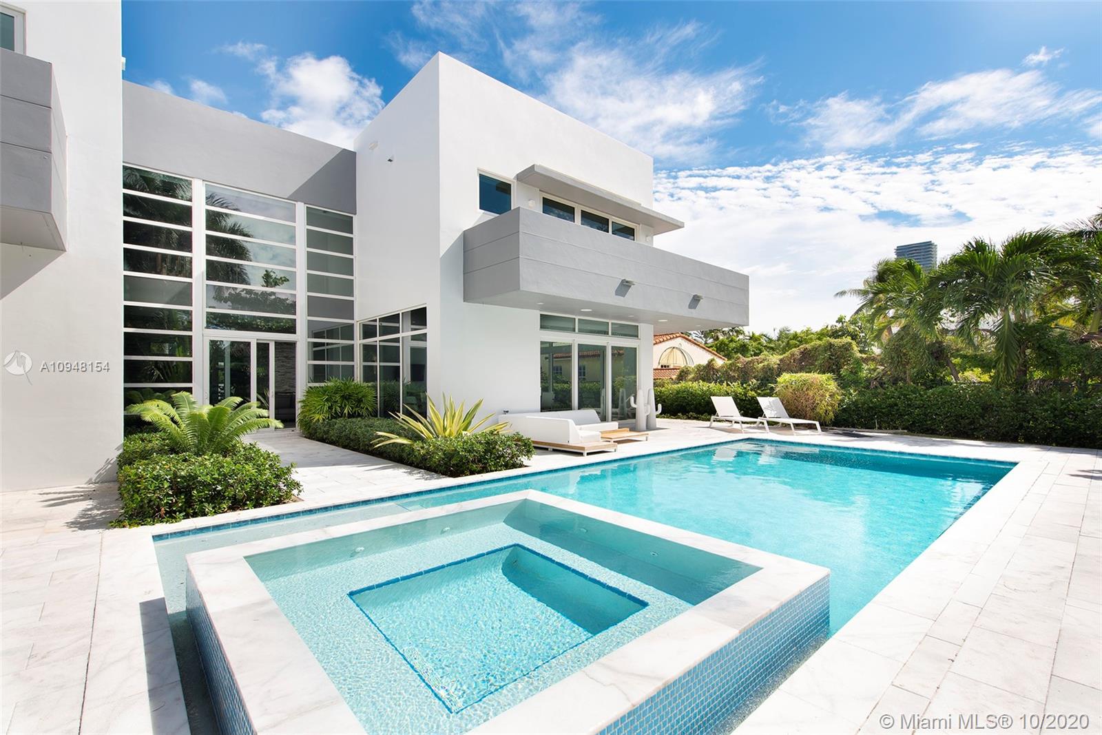 266 Ocean Blvd