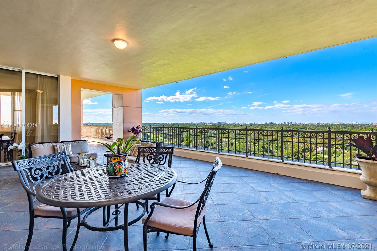 626 Coral Way #PH-1603 Coral Gables, FL 33134