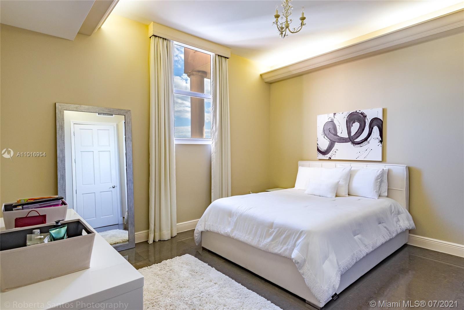 626 Coral Way #PH-1603 Coral Gables, FL 33134