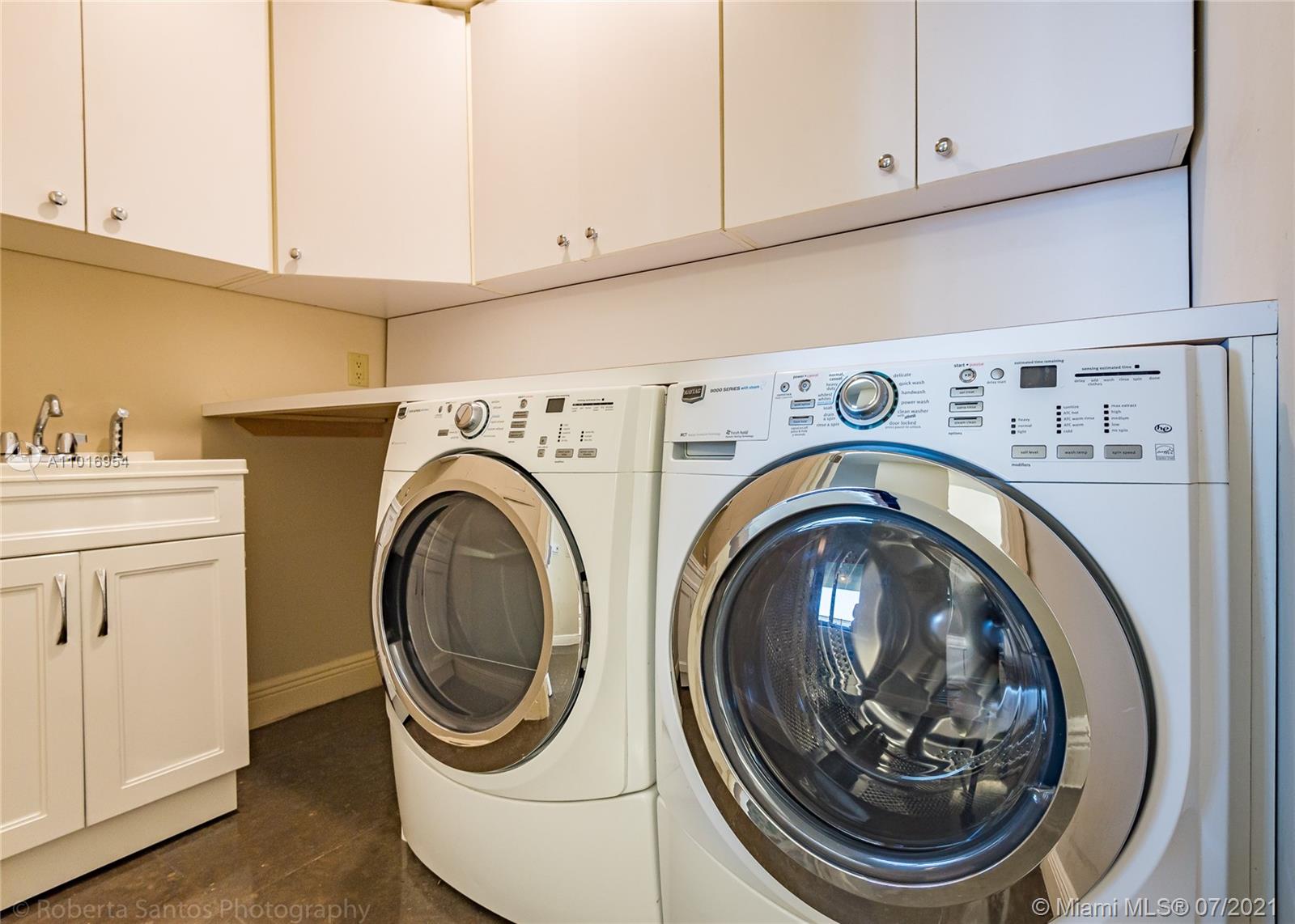 626 Coral Way #PH-1603 Coral Gables, FL 33134