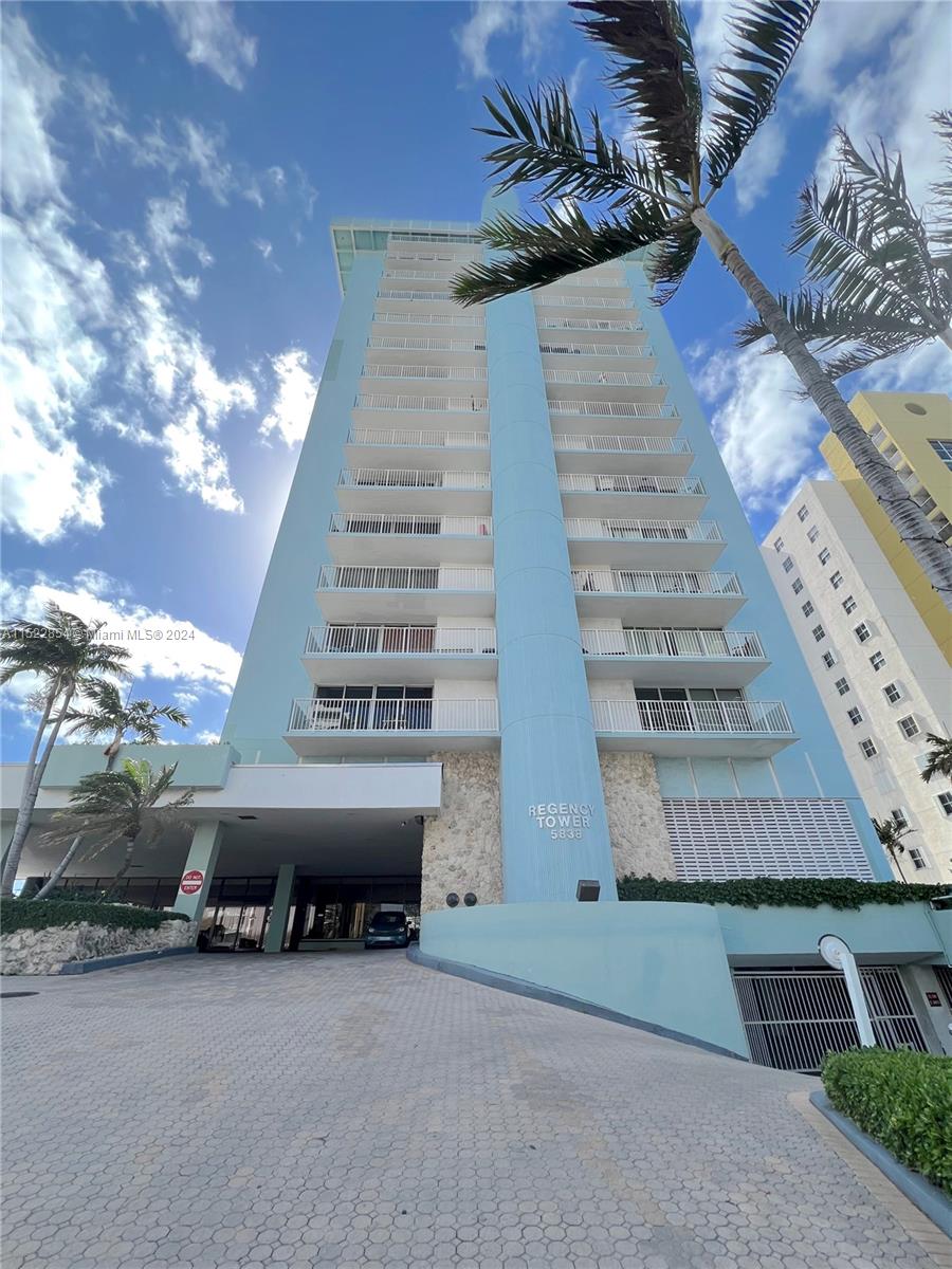 Casa de Condomínio