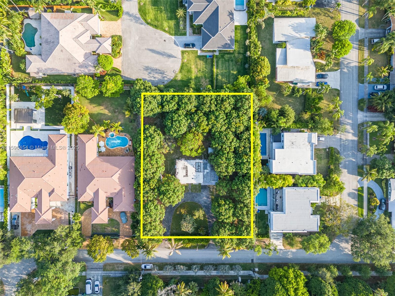 7800 SW 110th St Pinecrest, FL 33156