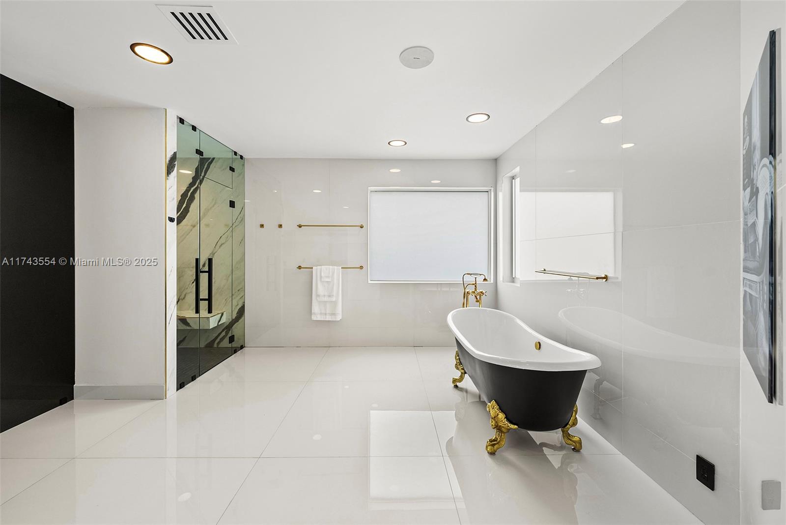 3251 NE 164th St North Miami Beach, FL 33160