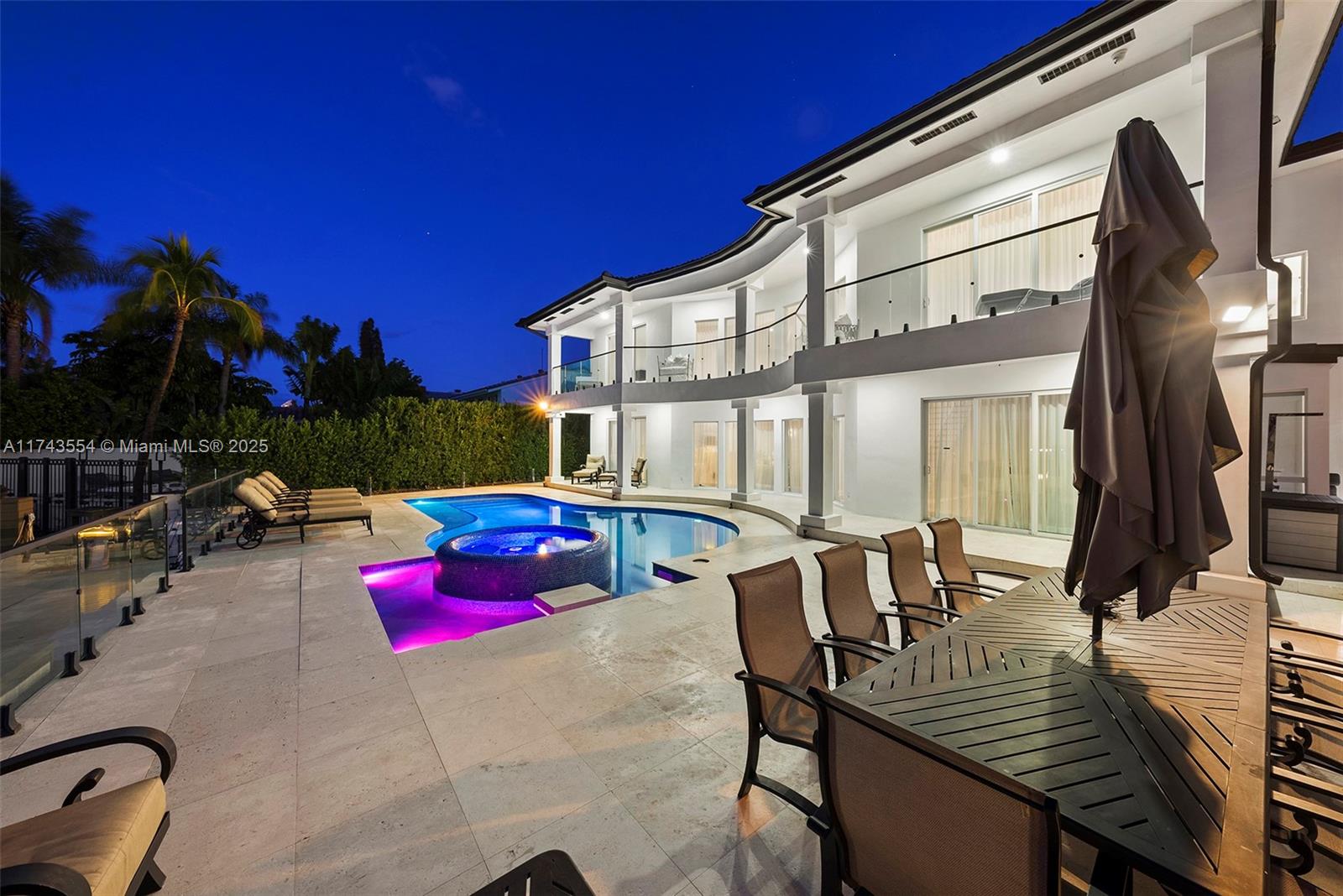 3251 NE 164th St North Miami Beach, FL 33160