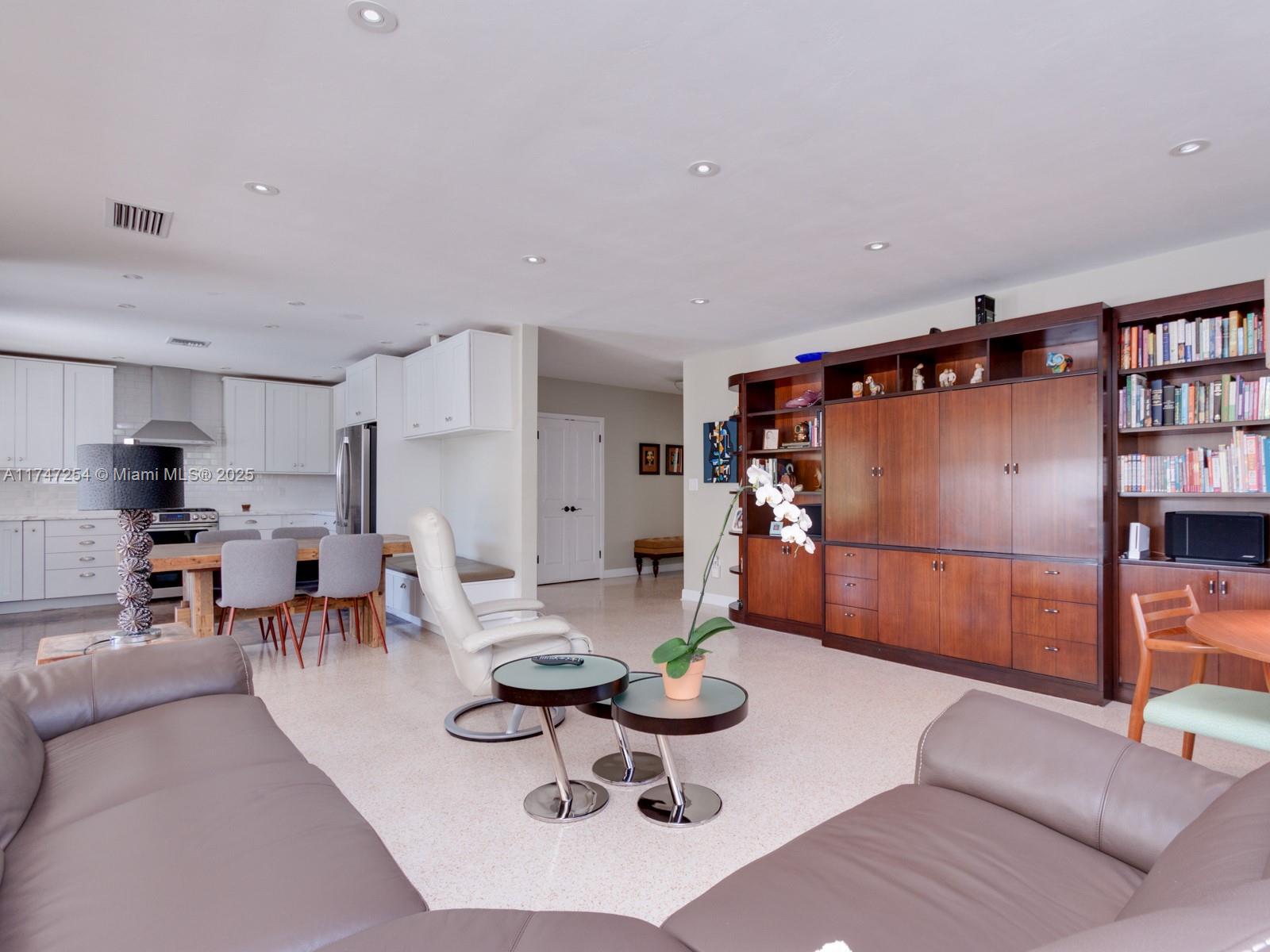 13205 Coronado Dr North Miami, FL 33181