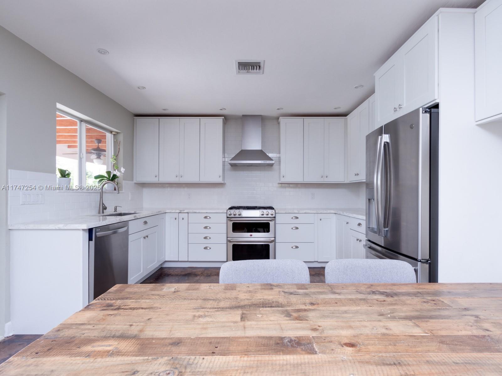 13205 Coronado Dr North Miami, FL 33181