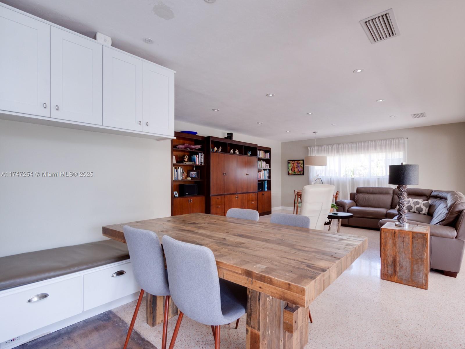 13205 Coronado Dr North Miami, FL 33181