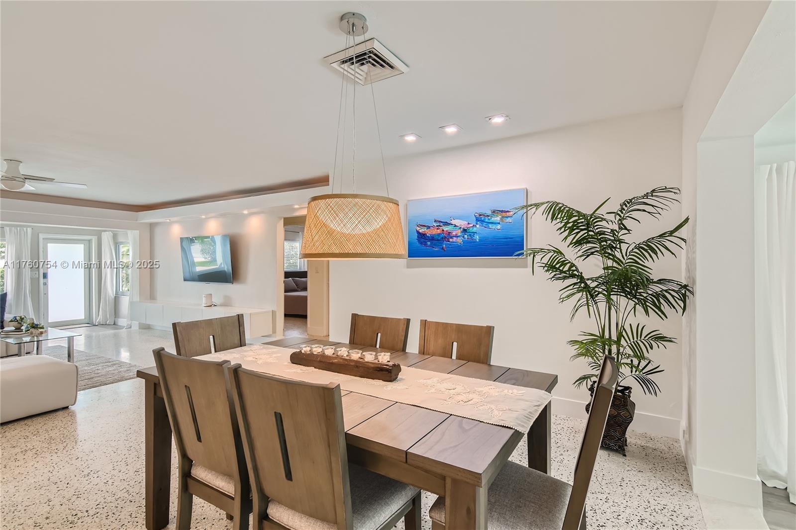 262 Bombay Ave Lauderdale By The Sea, FL 33308