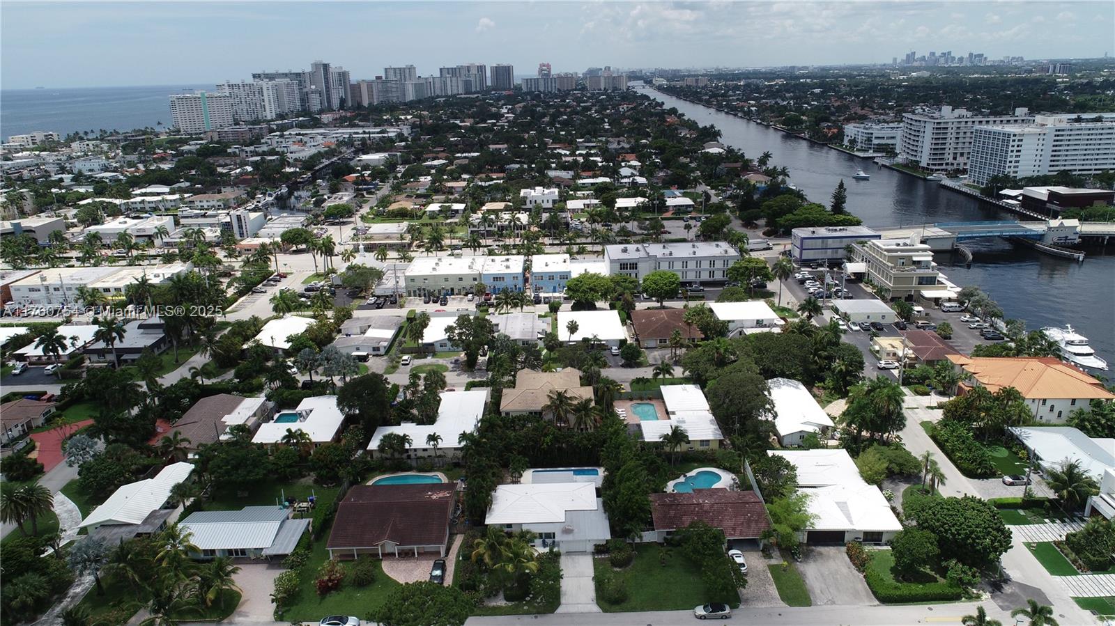 262 Bombay Ave Lauderdale By The Sea, FL 33308