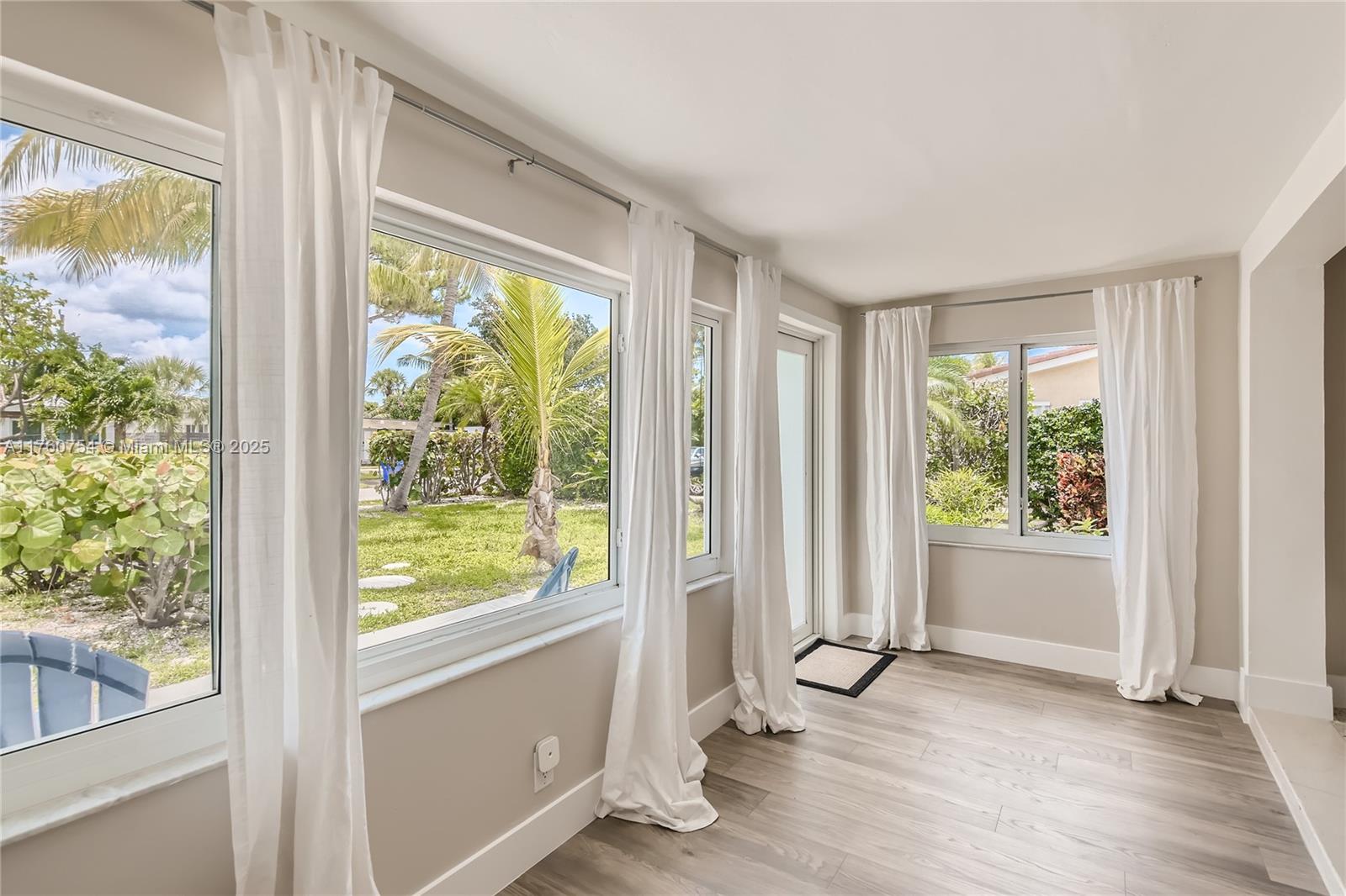 262 Bombay Ave Lauderdale By The Sea, FL 33308