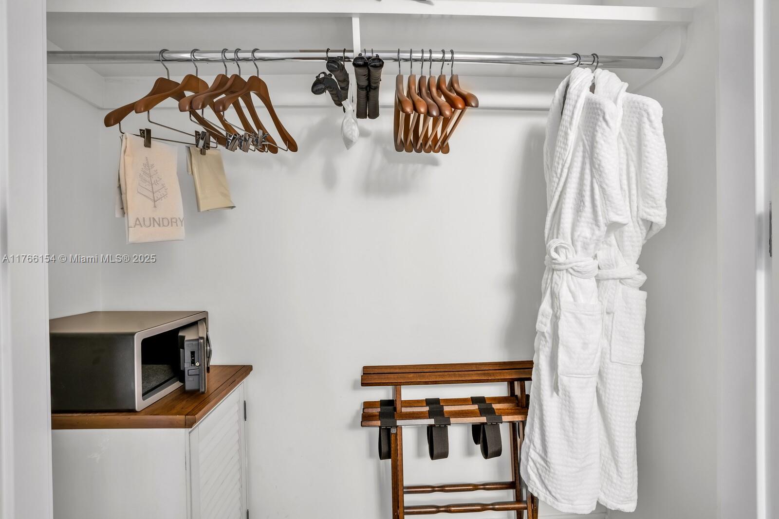 1435 Brickell Ave #3607 Miami, FL 33131