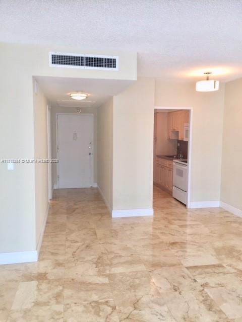 1408 Brickell Bay Dr #516,Miami, FL 33131