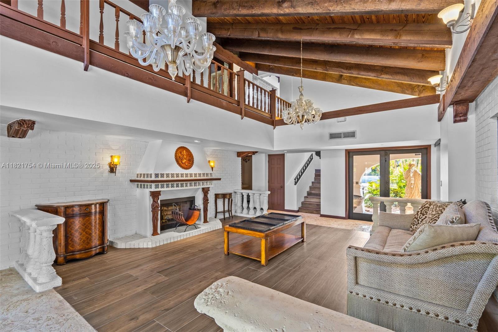 800 Diplomat Pkwy Hallandale Beach, FL 33009 800 Diplomat Pkwy Hallandale Beach, FL 33009