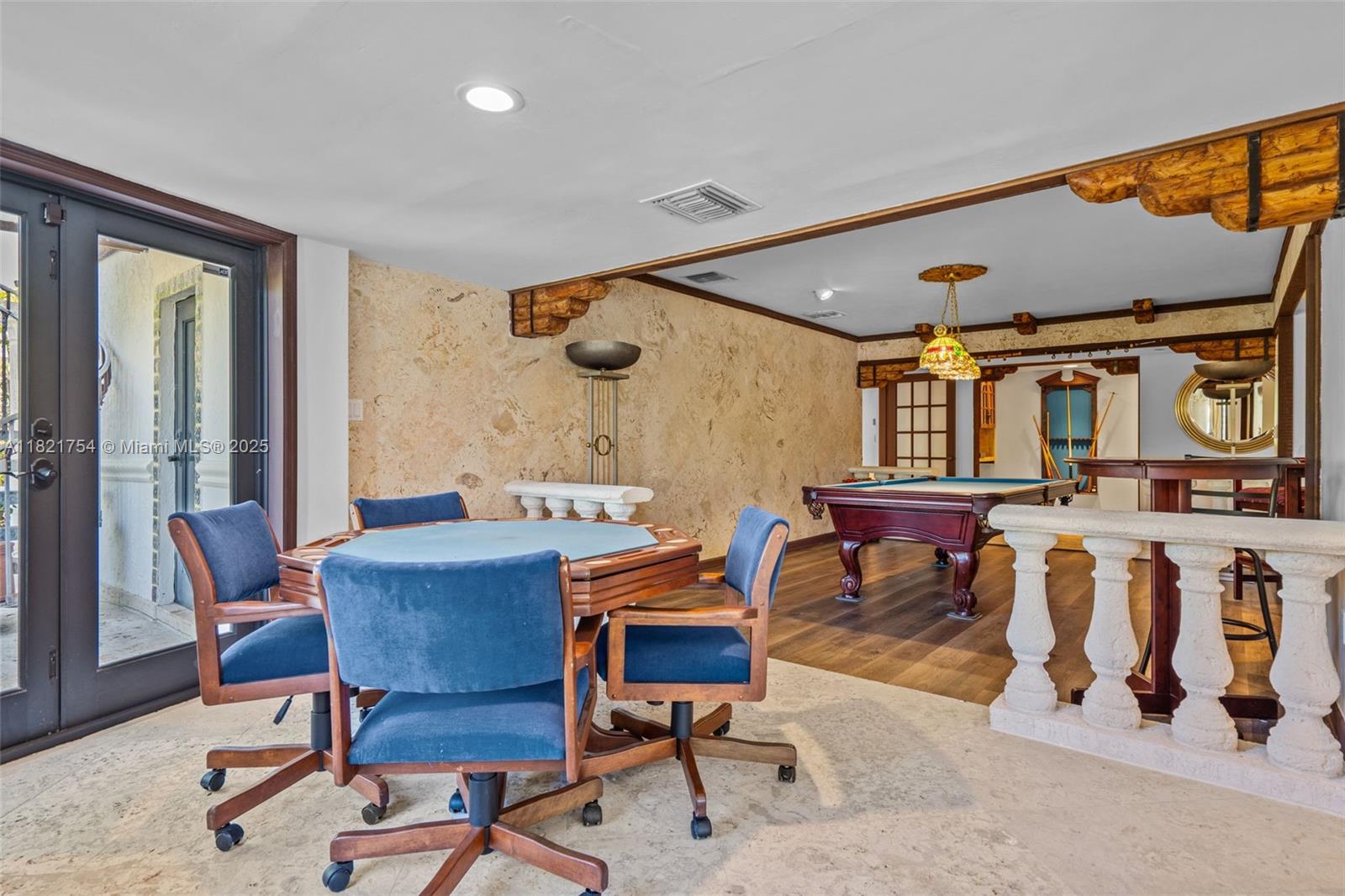 800 Diplomat Pkwy Hallandale Beach, FL 33009 800 Diplomat Pkwy Hallandale Beach, FL 33009