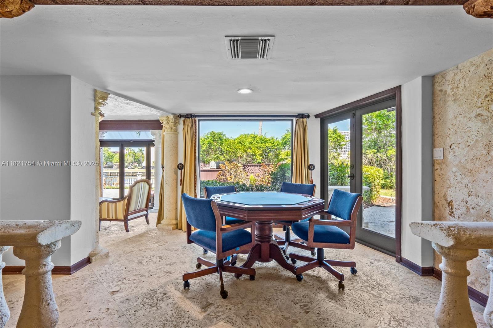 800 Diplomat Pkwy Hallandale Beach, FL 33009 800 Diplomat Pkwy Hallandale Beach, FL 33009