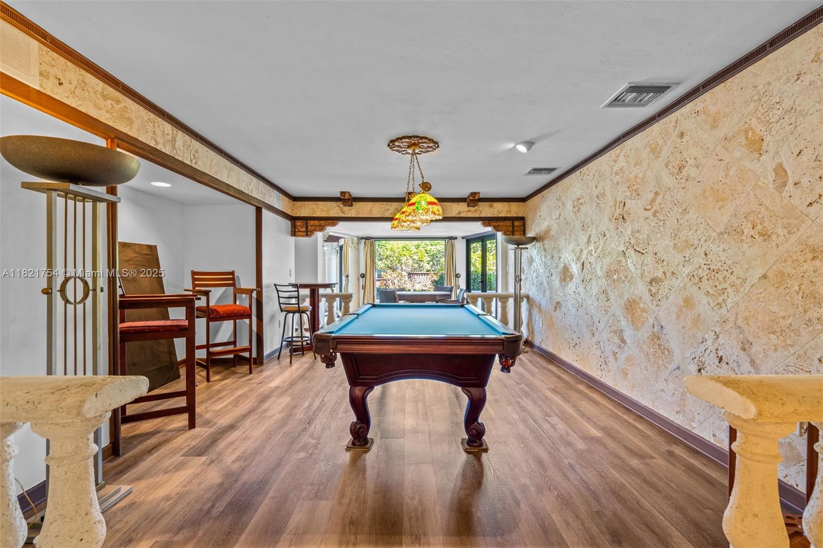 800 Diplomat Pkwy Hallandale Beach, FL 33009 800 Diplomat Pkwy Hallandale Beach, FL 33009