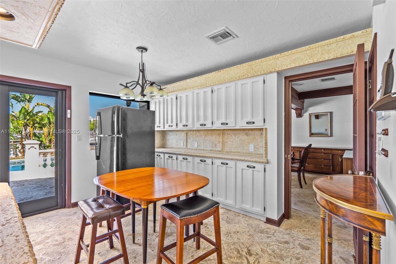 800 Diplomat Pkwy Hallandale Beach, FL 33009 800 Diplomat Pkwy Hallandale Beach, FL 33009