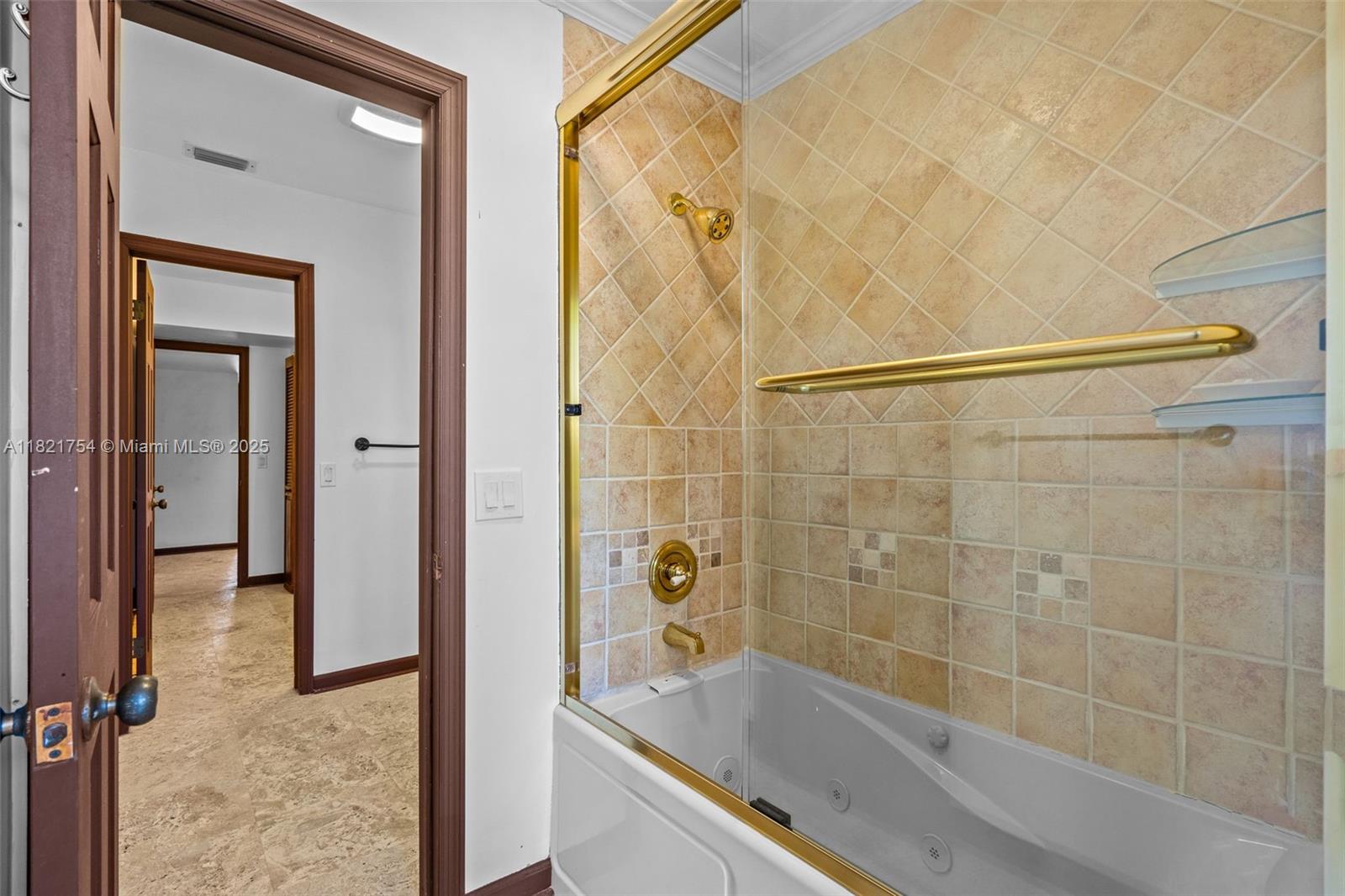 800 Diplomat Pkwy Hallandale Beach, FL 33009 800 Diplomat Pkwy Hallandale Beach, FL 33009