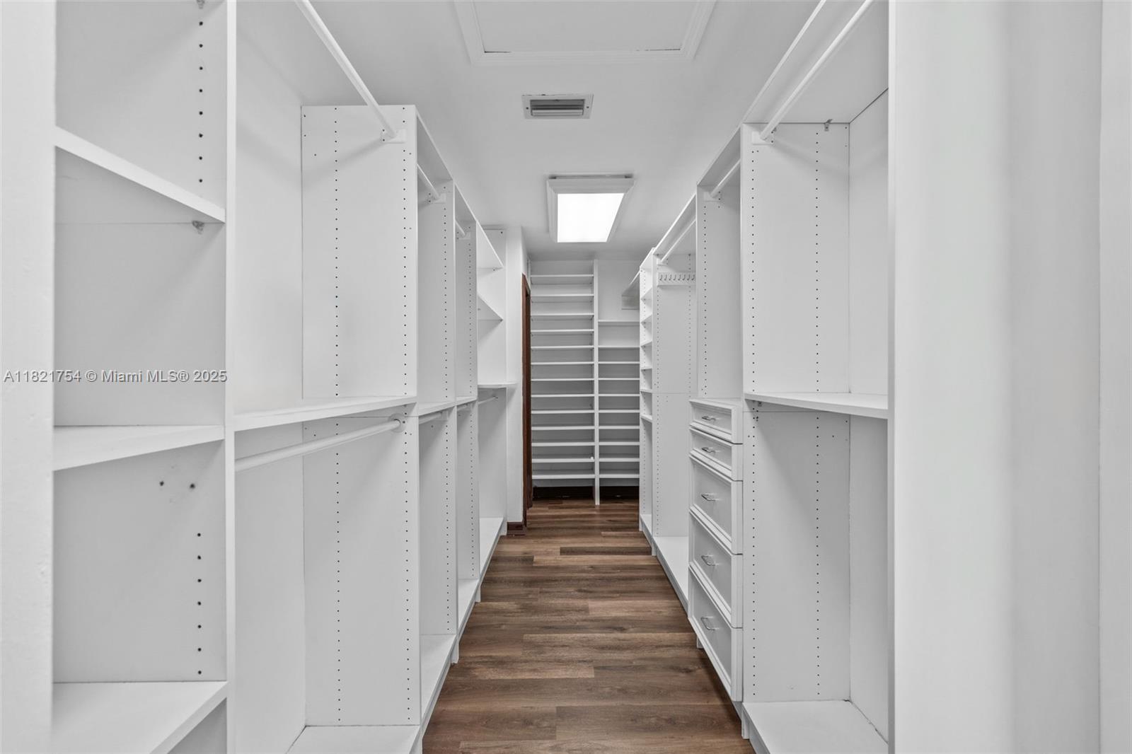 800 Diplomat Pkwy Hallandale Beach, FL 33009 800 Diplomat Pkwy Hallandale Beach, FL 33009