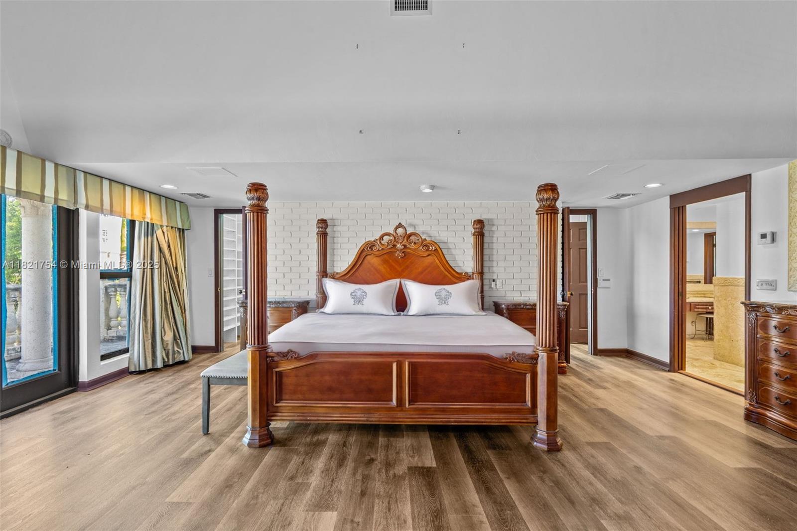 800 Diplomat Pkwy Hallandale Beach, FL 33009 800 Diplomat Pkwy Hallandale Beach, FL 33009