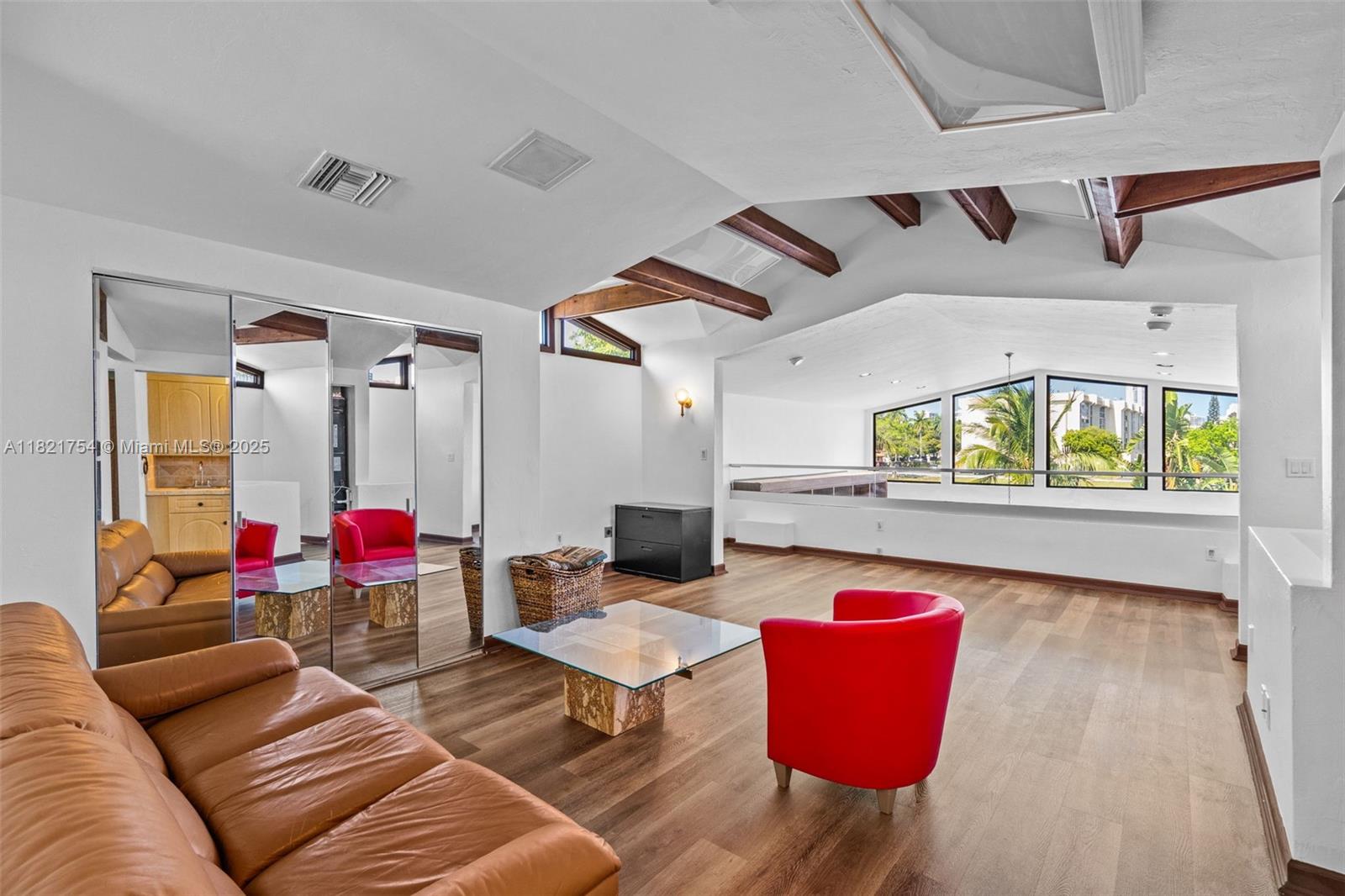 800 Diplomat Pkwy Hallandale Beach, FL 33009 800 Diplomat Pkwy Hallandale Beach, FL 33009