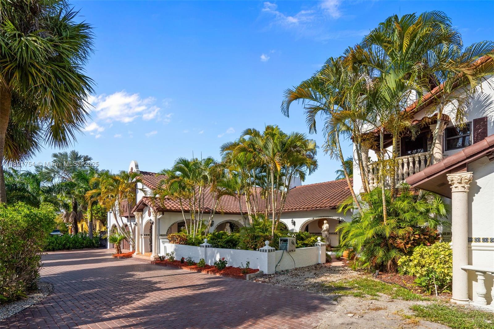 800 Diplomat Pkwy Hallandale Beach, FL 33009 800 Diplomat Pkwy Hallandale Beach, FL 33009