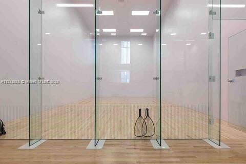 image Paramount Miami Worldcent48