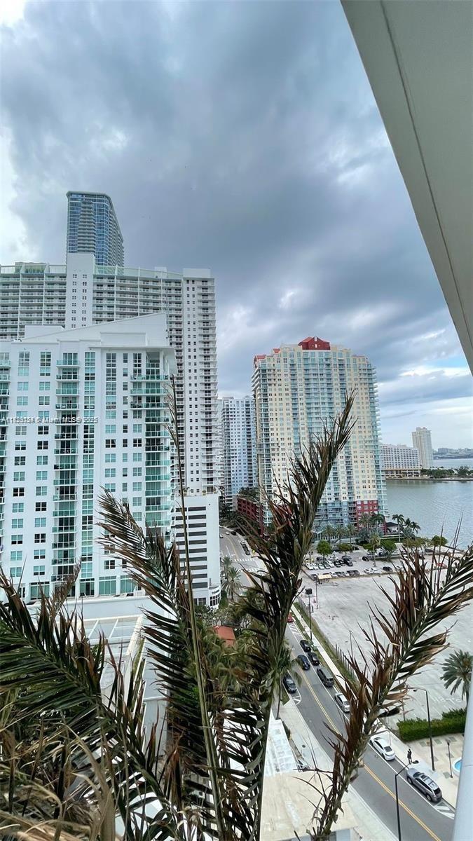 image Brickellhouse Condo12