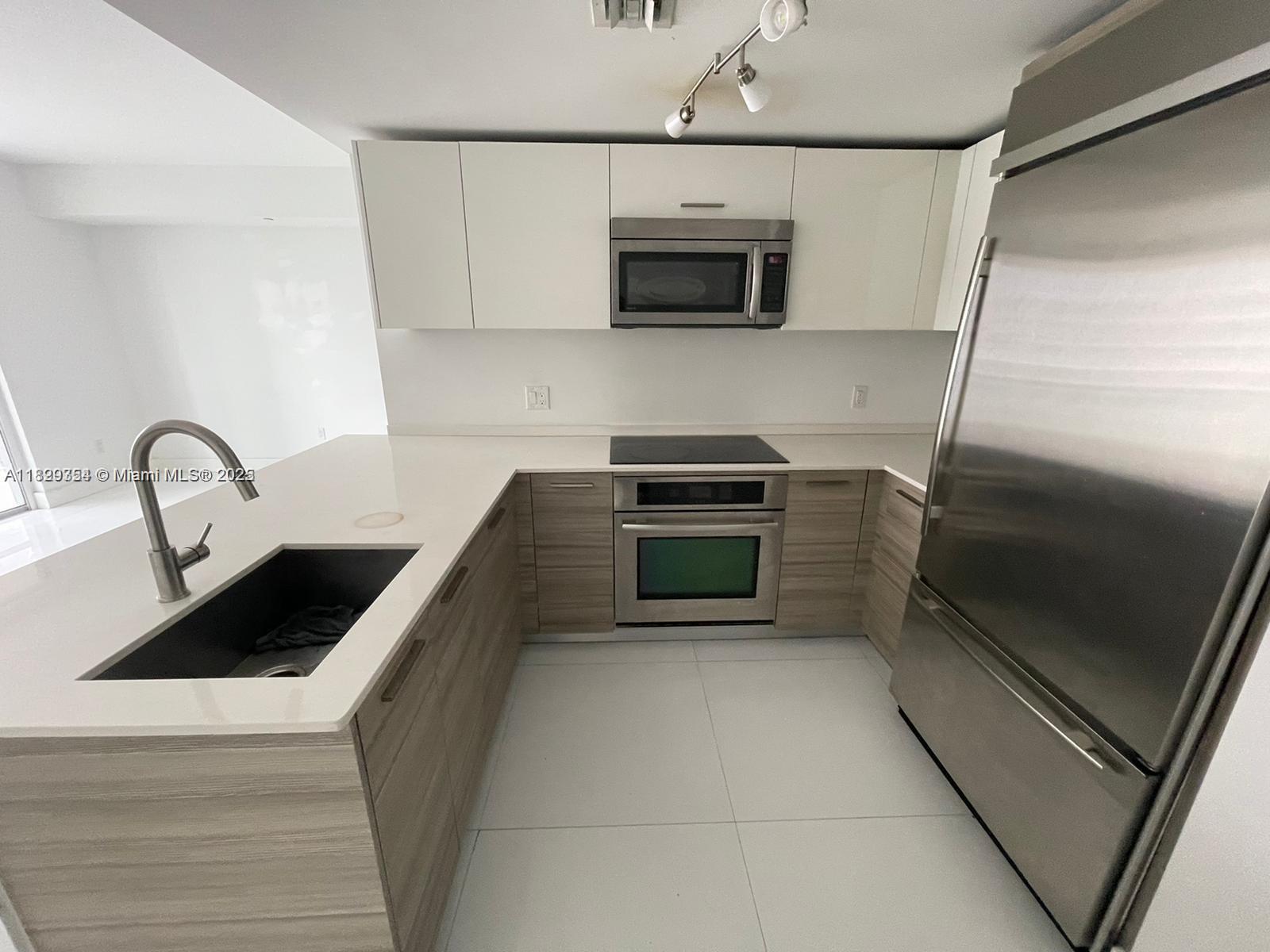 image Brickellhouse Condo2