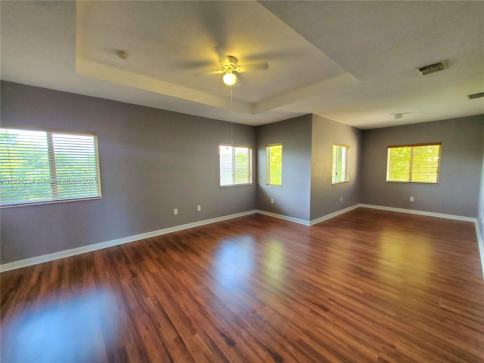 9409 SW 225th St Cutler Bay, FL 33190