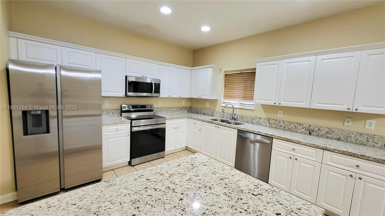 9409 SW 225th St Cutler Bay, FL 33190