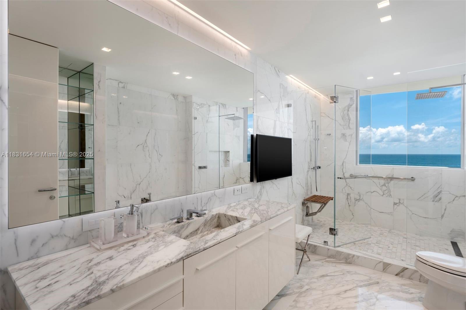 image Fendi Chateau Residence18