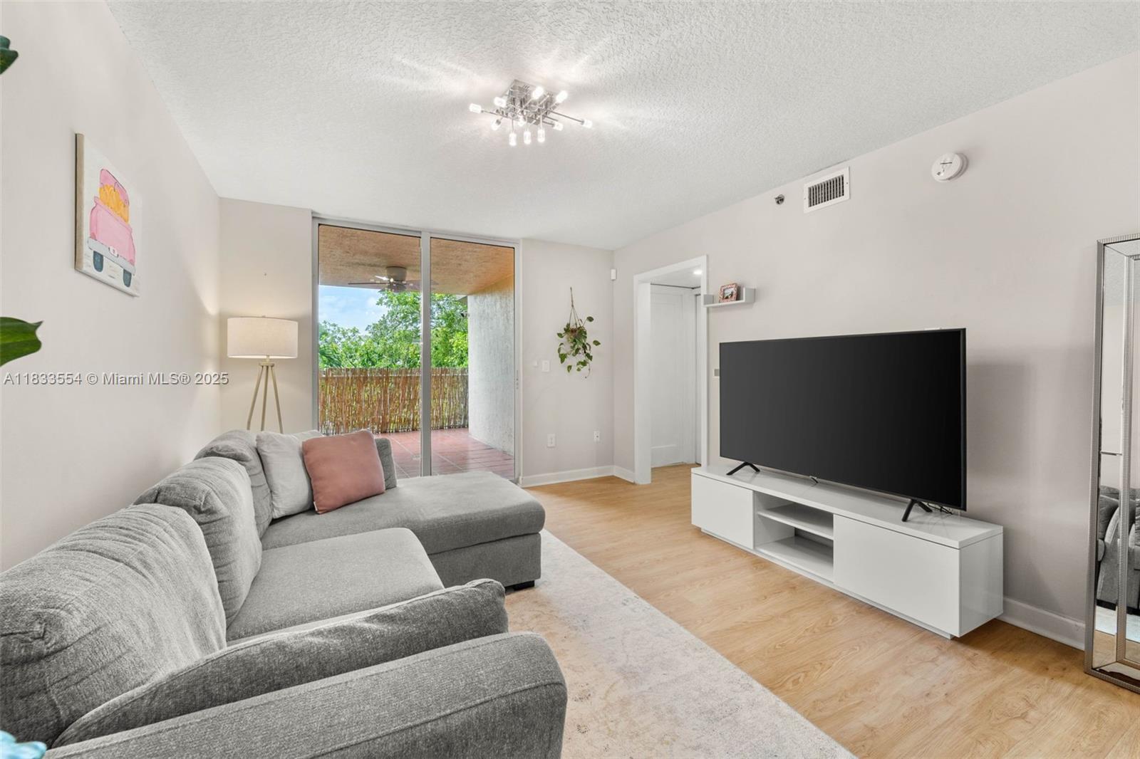 1650 Coral Way #404