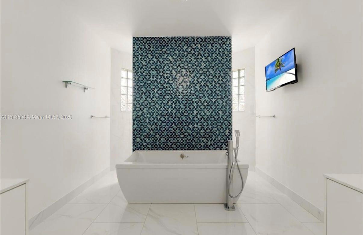 14095 NW 22nd Ct Pembroke Pines, FL 33028