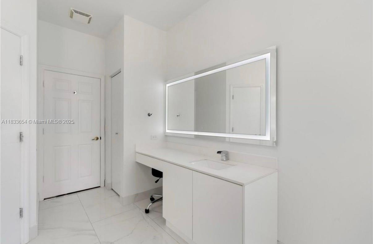 14095 NW 22nd Ct Pembroke Pines, FL 33028