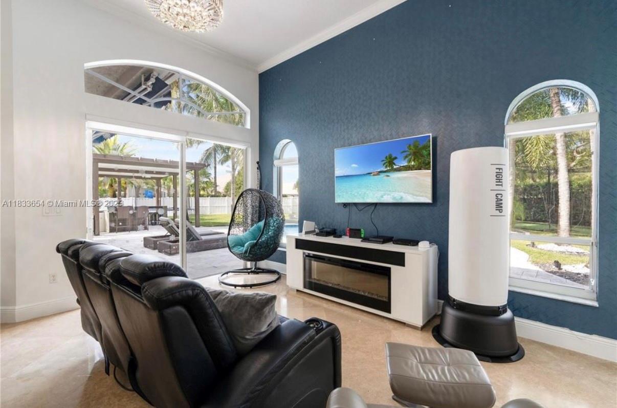 14095 NW 22nd Ct Pembroke Pines, FL 33028