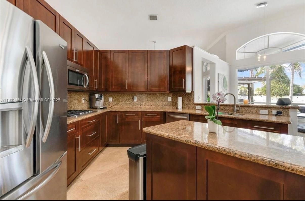 14095 NW 22nd Ct Pembroke Pines, FL 33028