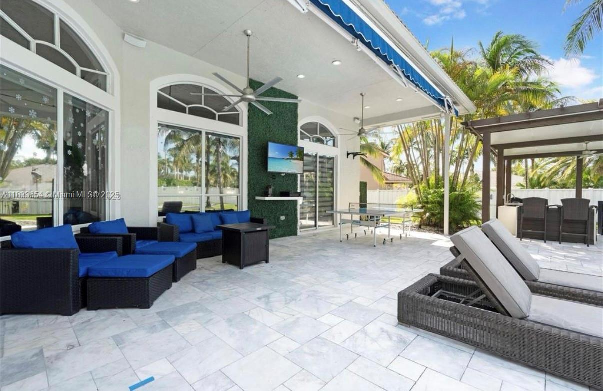 14095 NW 22nd Ct Pembroke Pines, FL 33028