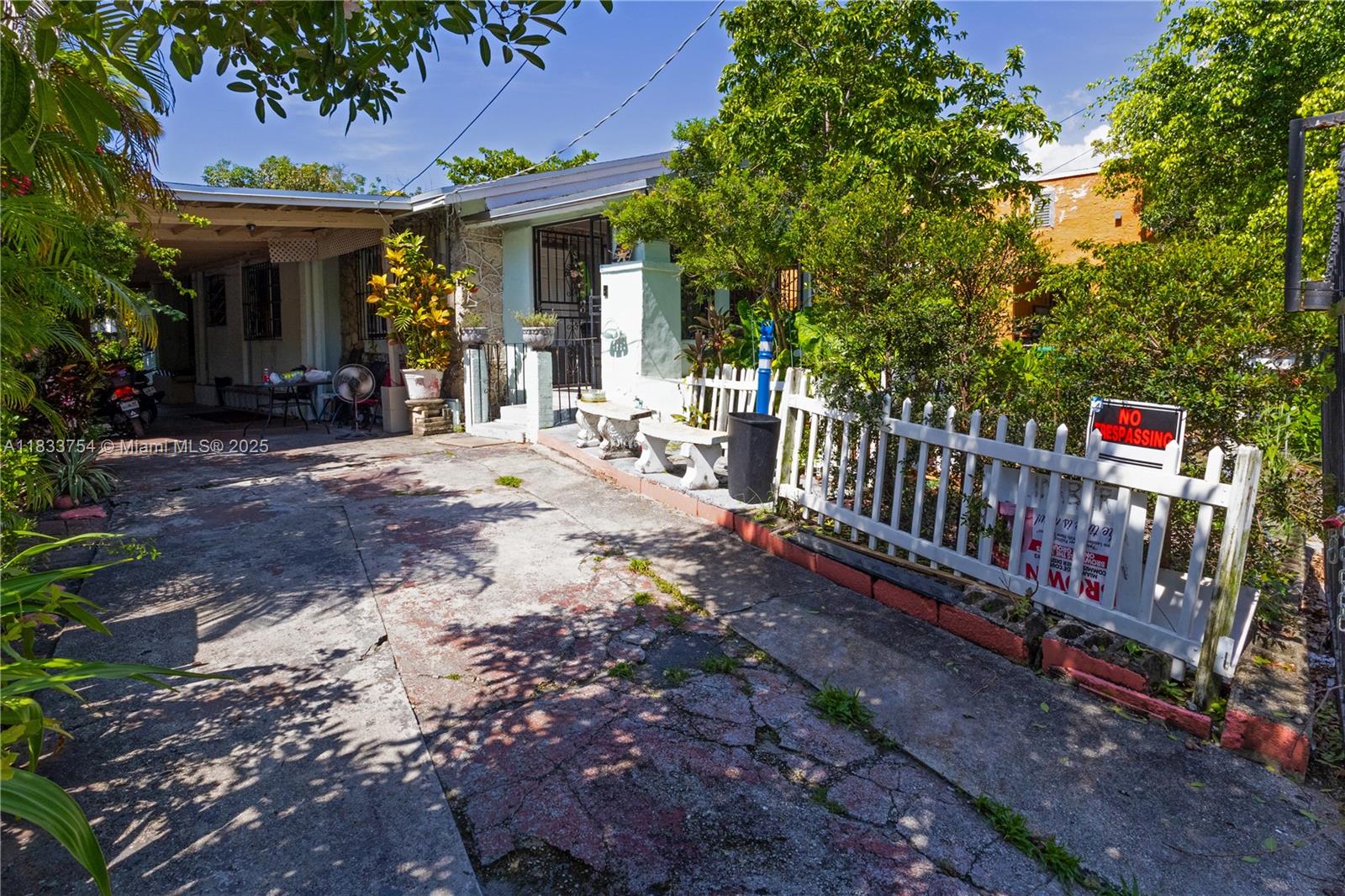 138 NW 34th St Miami, FL 33127