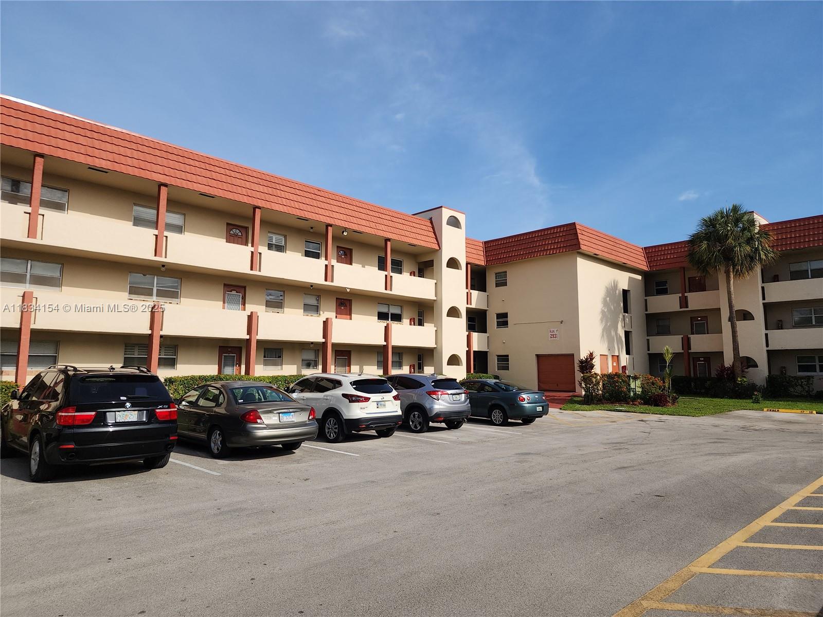 2931 E Sunrise Lks Dr #205